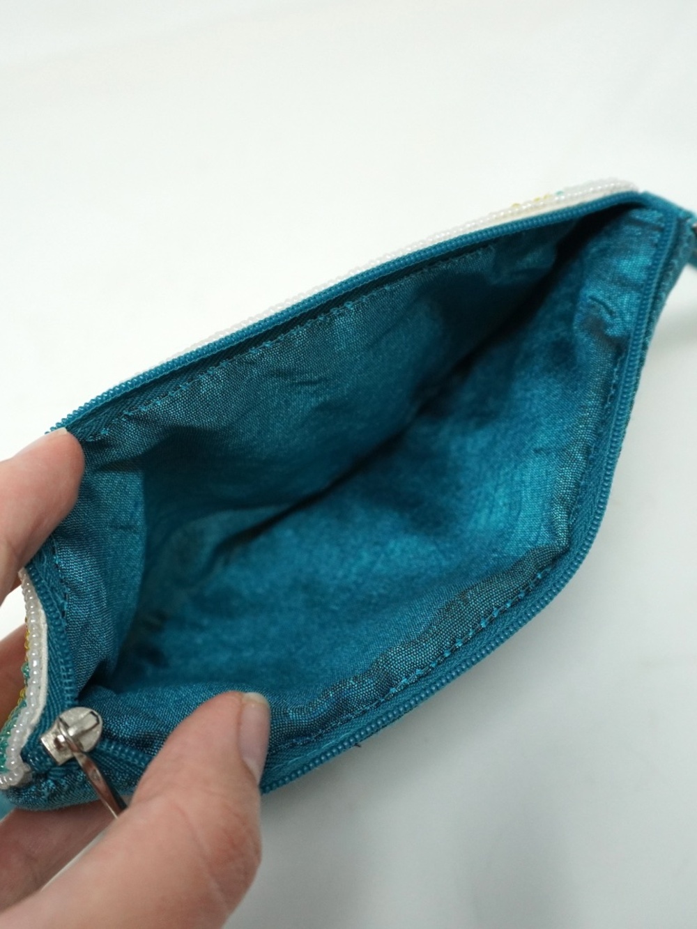 Bamboo Trading Company hand-beaded cocktail club bag - Picture 5 of 6